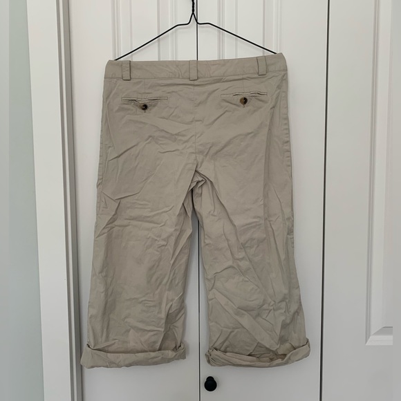 Burberry beige capri pants size 6 - Picture 3 of 8